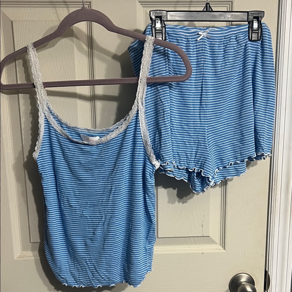 Colsie Blue and White Striped Top - Picture 4 of 13